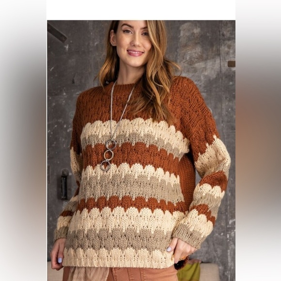 Easel chunk knit scalloped sweater boutique brand - Picture 1 of 4